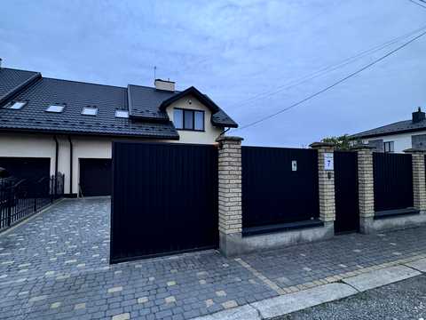 дом по адресу Наварійська вул.