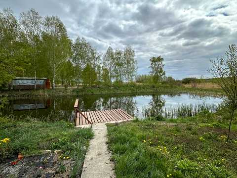 комерційна за адресою Равська вул., 1