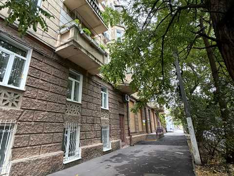 квартира по адресу Утёсова ул., 13