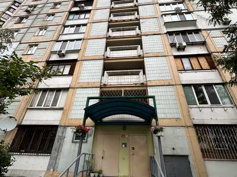 квартира за адресою Лариси Руденко вул., 21-А
