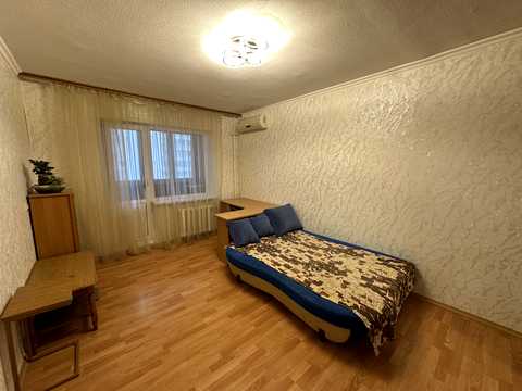 квартира за адресою Лариси Руденко вул., 21-А