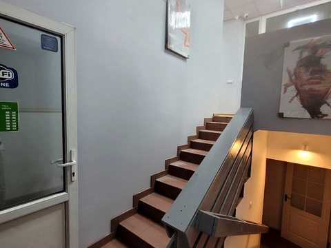 коммерческая по адресу Вячеслава Черновола ул., 10
