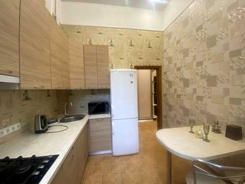 квартира за адресою Басейна вул., 12