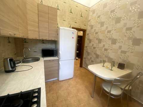 квартира за адресою Басейна вул., 12