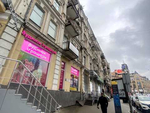 квартира за адресою Басейна вул., 12