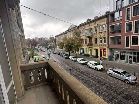 квартира за адресою Пантелеймона Куліша вул., 45