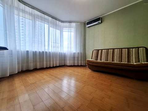 квартира по адресу Миколы Бажана просп., 10