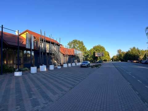 комерційна за адресою Чернівецька, 1