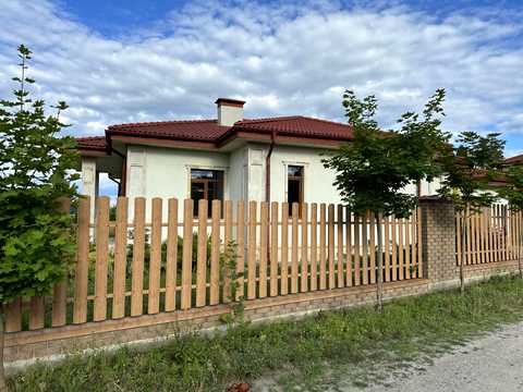 будинок за адресою Пилипа Орлика вул., 8