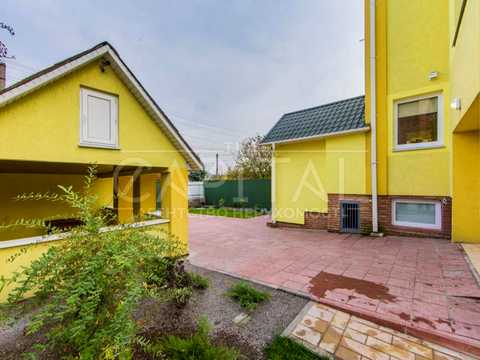 будинок за адресою Соборна вул. (Петропавлівська)