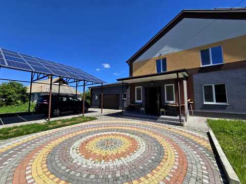 будинок за адресою с. Блиставиця, Ярослава Мудрого, 180