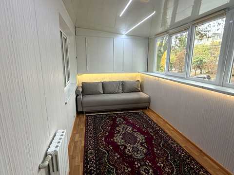 квартира за адресою Космонавтів вул., 5