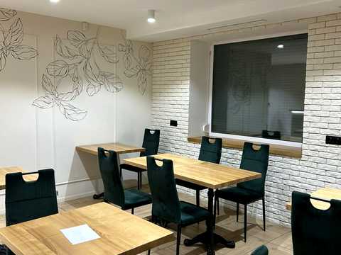 комерційна за адресою Петлюри вул. (Купріна), 59а