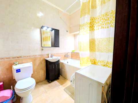 квартира за адресою Грушевського вул., 5