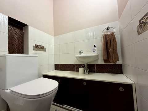 квартира за адресою Миколи Амосова вул., 4