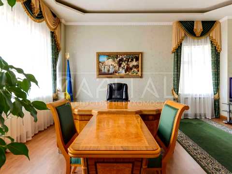 комерційна за адресою Березняківська вул., 29-А