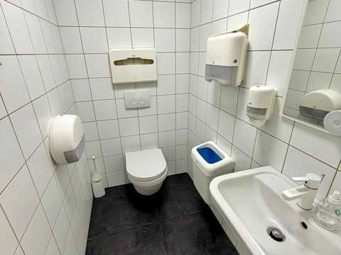 комерційна за адресою Ливарна вул., 9