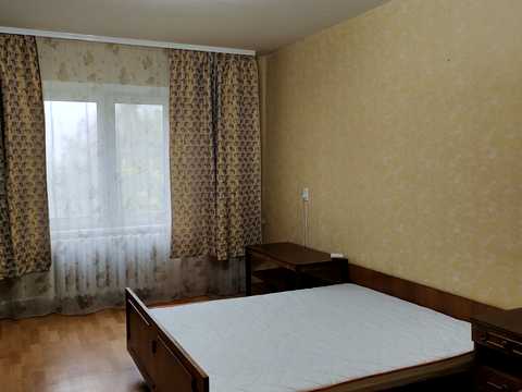 квартира за адресою Милославська вул., 32/51а