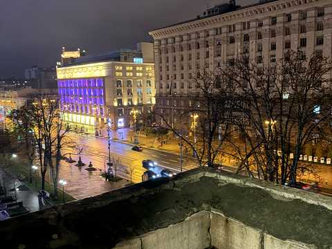 комерційна за адресою Хрещатик вул. (Kreschatic), 21