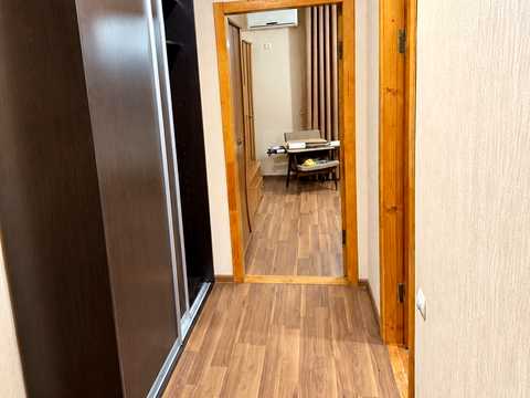 квартира по адресу Ревуцкого ул., 42