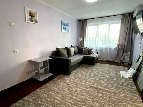 квартира за адресою Дарницький бульв., 4