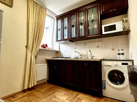 квартира за адресою Михайлівська вул., 2