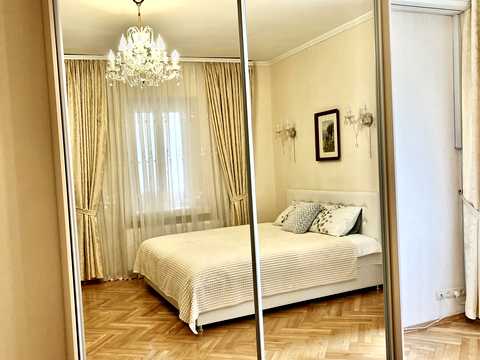 квартира за адресою Михайлівська вул., 2