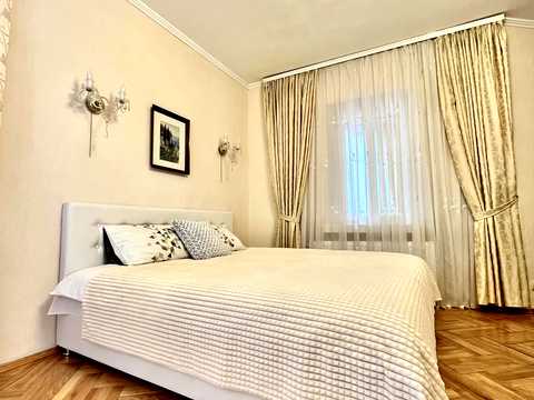 квартира за адресою Михайлівська вул., 2