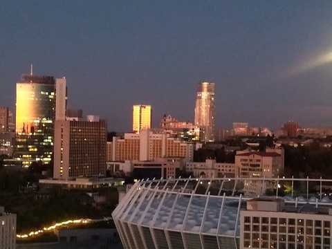 комерційна за адресою Велика Васильківська вул. (Червоноармійська), 72-А