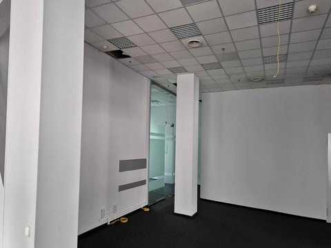 комерційна за адресою Фізкультури вул., 30