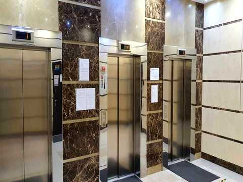 комерційна за адресою Фізкультури вул., 30