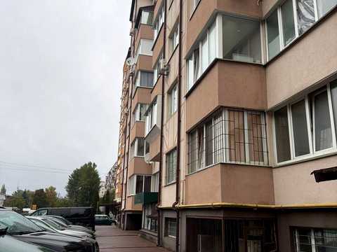 квартира за адресою Вишнева вул., 1