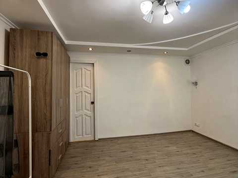 квартира за адресою Олександра Довженка вул., 18/1