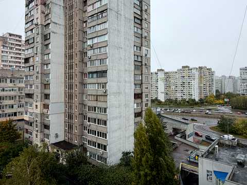 квартира по адресу Александра Мишуги ул., 9
