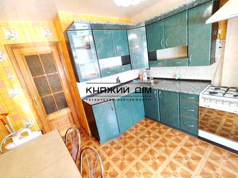 квартира за адресою Велика Васильківська вул. (Червоноармійська), 124-А