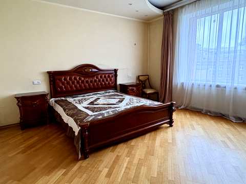 квартира за адресою Данилевського вул., 26