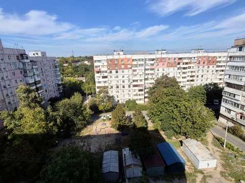квартира по адресу Чарівна ул., 105
