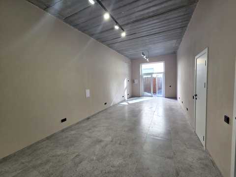 коммерческая по адресу Літературна ул. (Чехова), 7