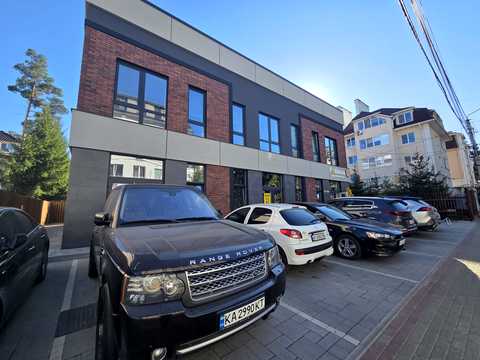 коммерческая по адресу Літературна ул. (Чехова), 7