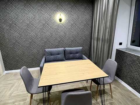 квартира за адресою Зарічанська вул., (Будинок 2)