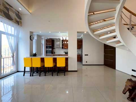 квартира за адресою Регенераторна вул., 4 к4