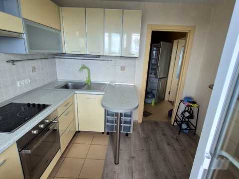 квартира за адресою Космічна вул., 78-А