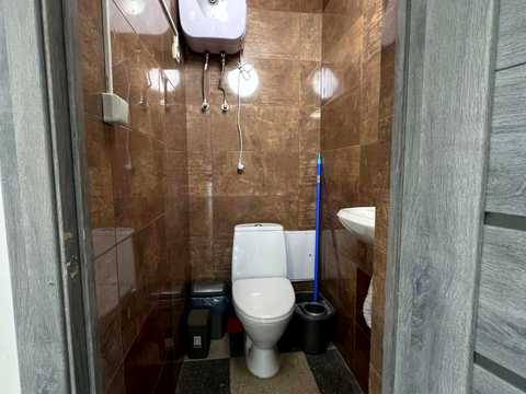 коммерческая по адресу Весняна ул., 8