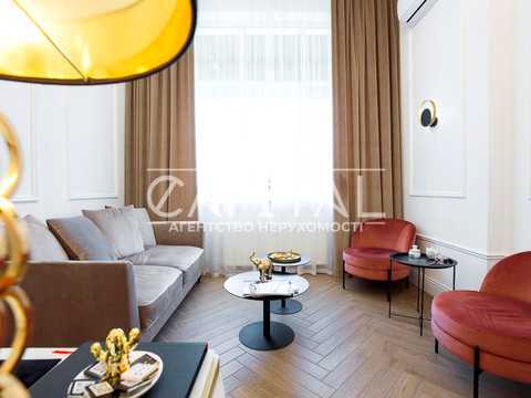 1879469653613306