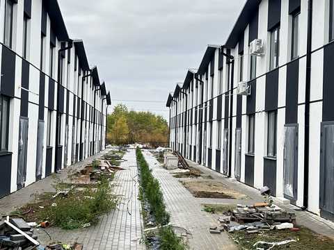 будинок за адресою привітна
