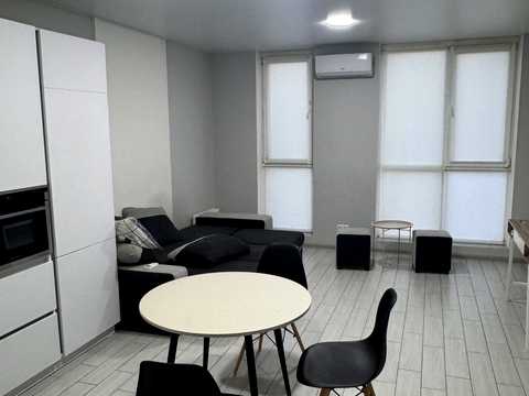 квартира за адресою Центральна вул., 21-Б