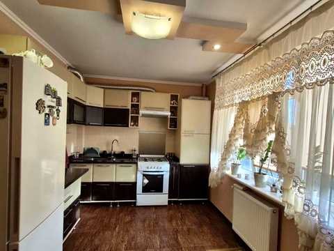 квартира за адресою Чернівецька вул., 18