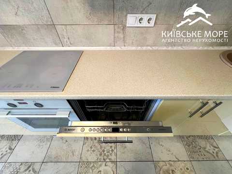 квартира за адресою Воскресенська вул., 18