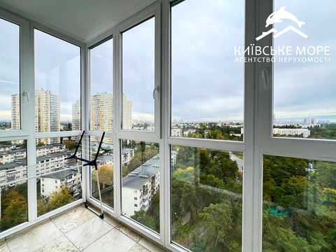 квартира за адресою Воскресенська вул., 18