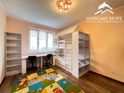 квартира за адресою Воскресенська вул., 18